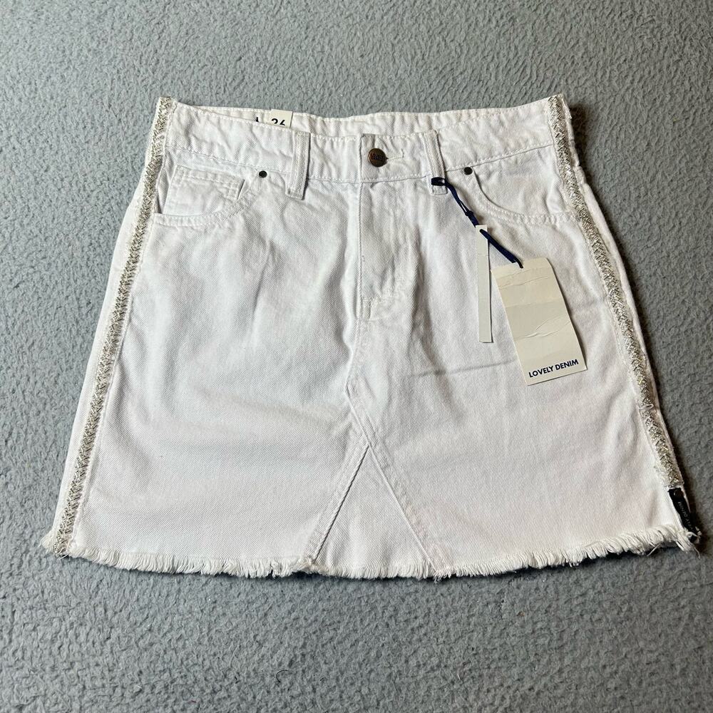 Lovely Denim Skirt Womens 26 White Cutoff Mini Bling Short Jean Skirt NEW‎